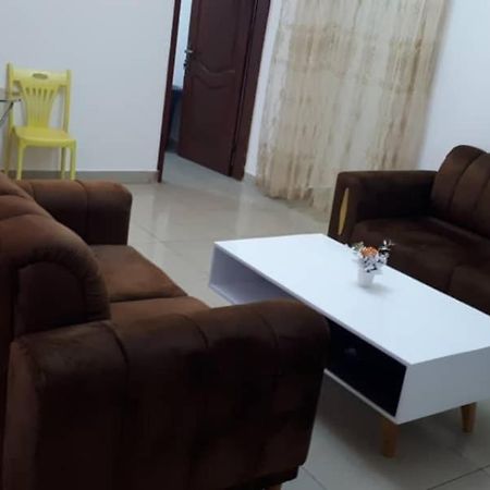 Signorile Jo 2 Apartment Yaounde Exterior photo